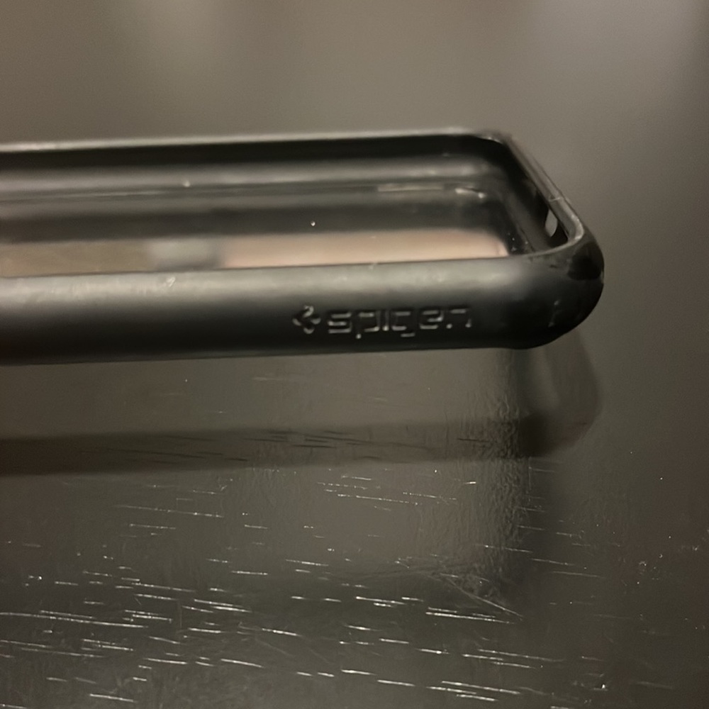 iPhone case spigen - Picture 4 of 5